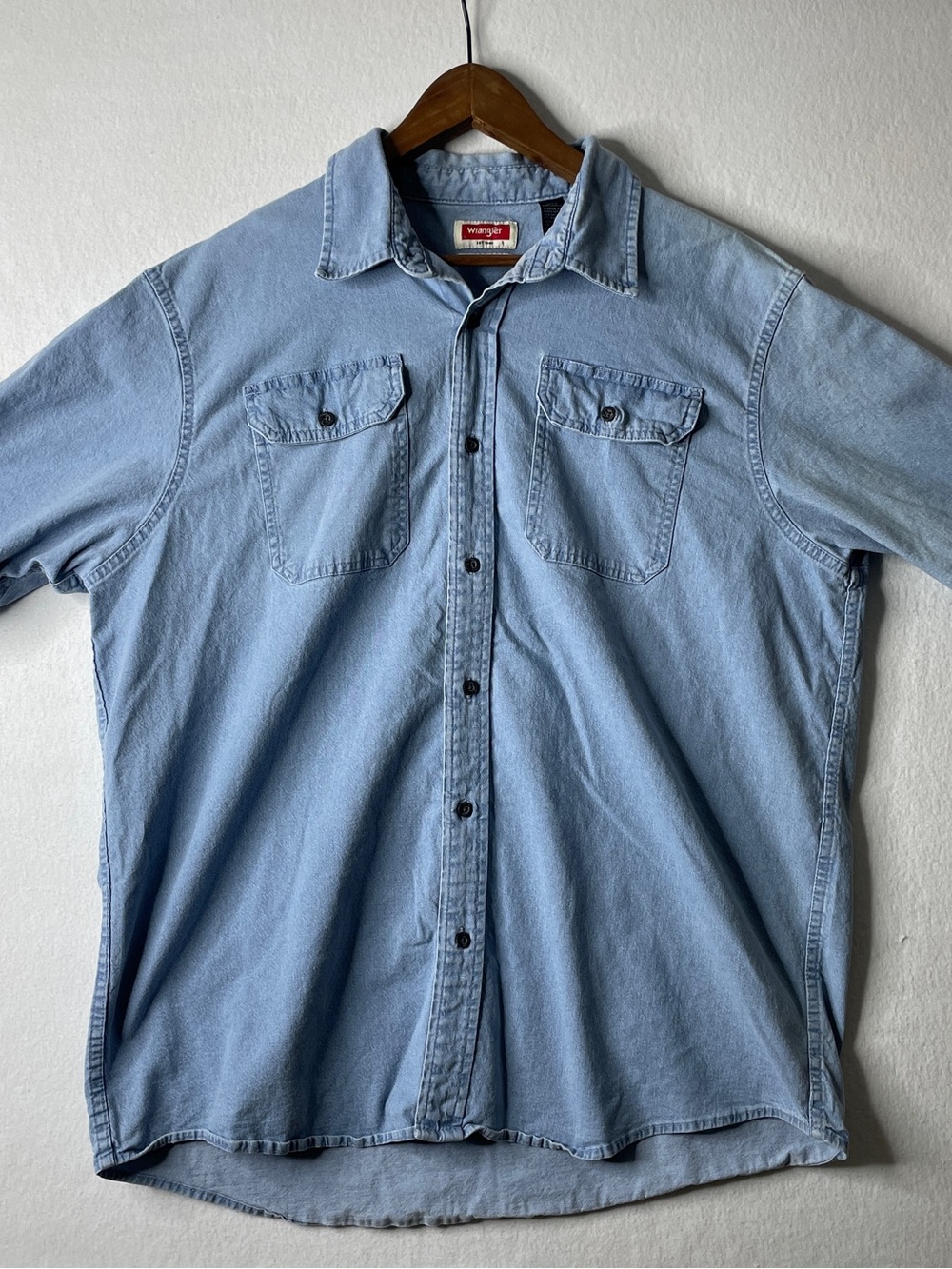 Wrangler Button Down Shirt Mens XL Chambray Denim Short Sleeve Western Workwear